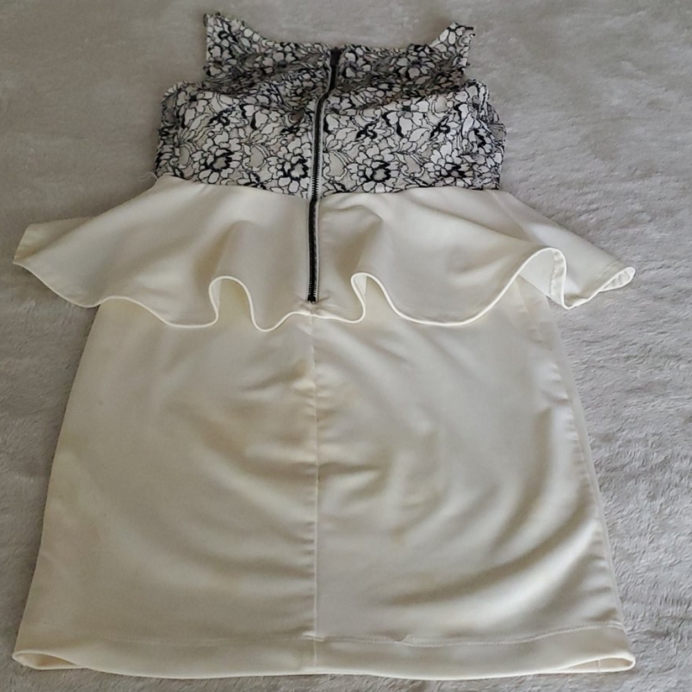 Dress - Picture 3 of 3